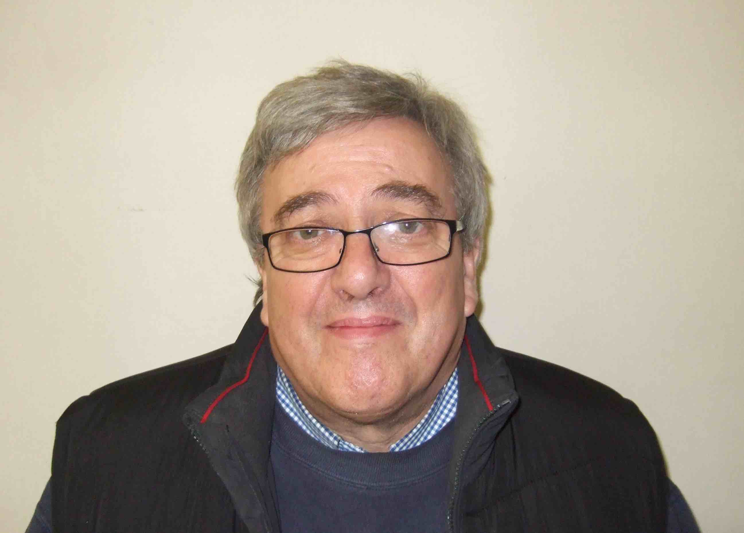 Roger Knowles